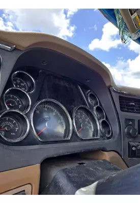 PETERBILT 579 GAUGE CLUSTER