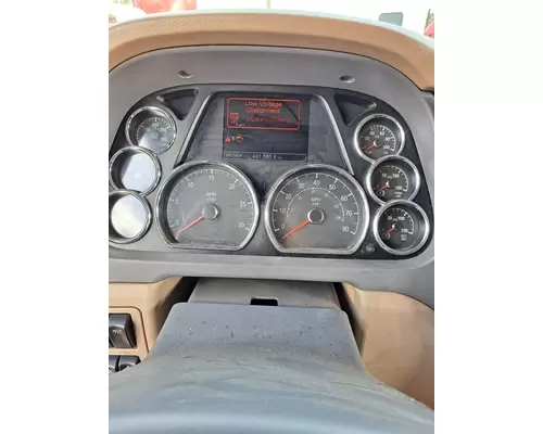 PETERBILT 579 GAUGE CLUSTER