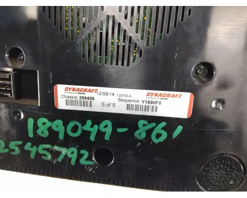 PETERBILT 579 GAUGE CLUSTER