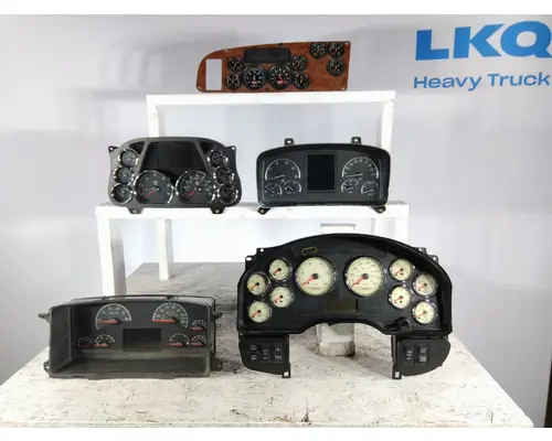 PETERBILT 579 GAUGE CLUSTER