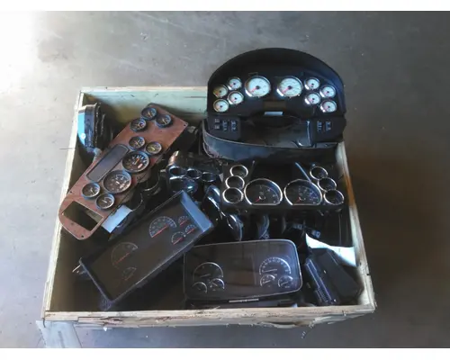 PETERBILT 579 GAUGE CLUSTER