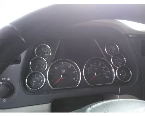 PETERBILT 579 GAUGE CLUSTER