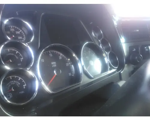 PETERBILT 579 GAUGE CLUSTER
