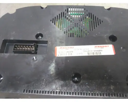 PETERBILT 579 GAUGE CLUSTER