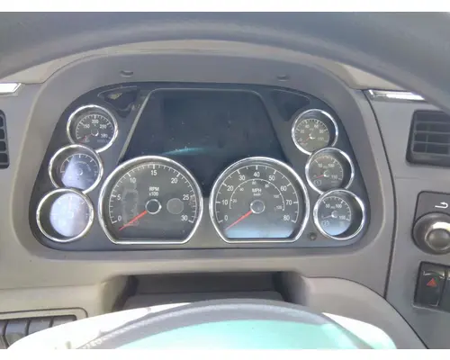 PETERBILT 579 GAUGE CLUSTER