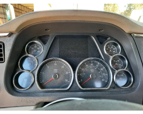 PETERBILT 579 GAUGE CLUSTER