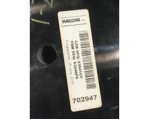 PETERBILT 579 GAUGE CLUSTER