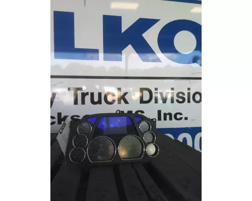 PETERBILT 579 GAUGE CLUSTER