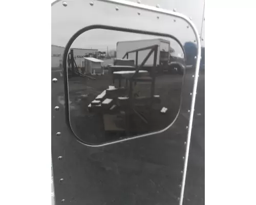 PETERBILT 579 GLASS, SLEEPER
