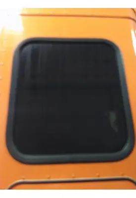 PETERBILT 579 GLASS, SLEEPER