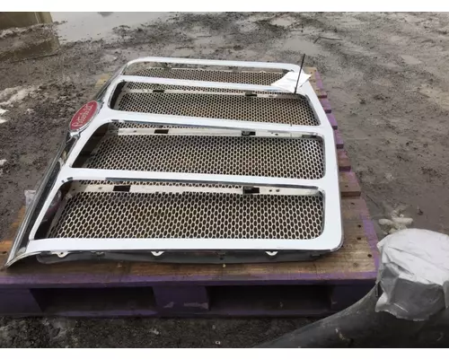 PETERBILT 579 GRILLE