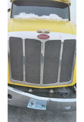 PETERBILT 579 GRILLE