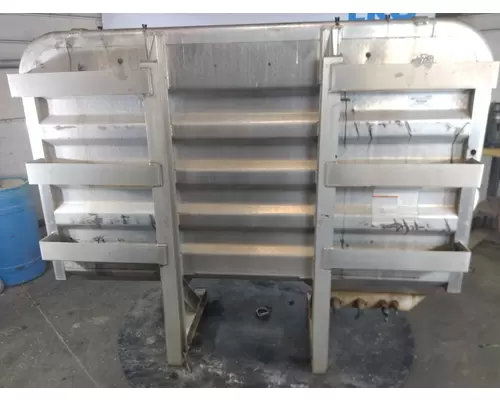 PETERBILT 579 HEADACHE RACK