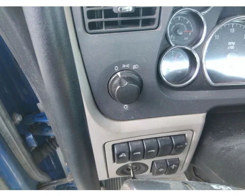 PETERBILT 579 HEADLAMP SWITCH