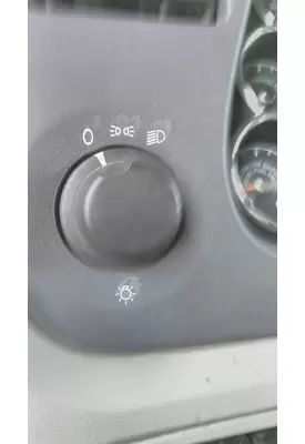 PETERBILT 579 HEADLAMP SWITCH