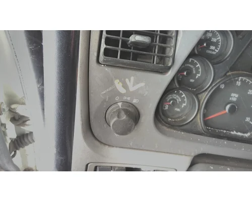 PETERBILT 579 HEADLAMP SWITCH