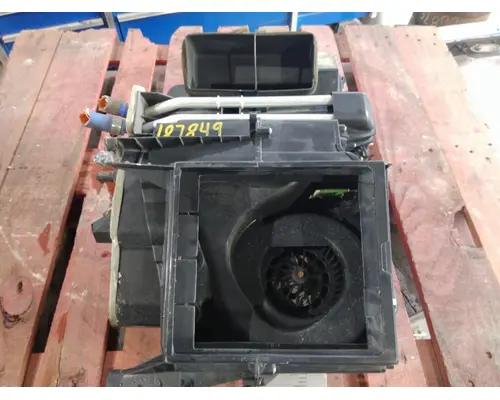 PETERBILT 579 HEATER ASSEMBLY