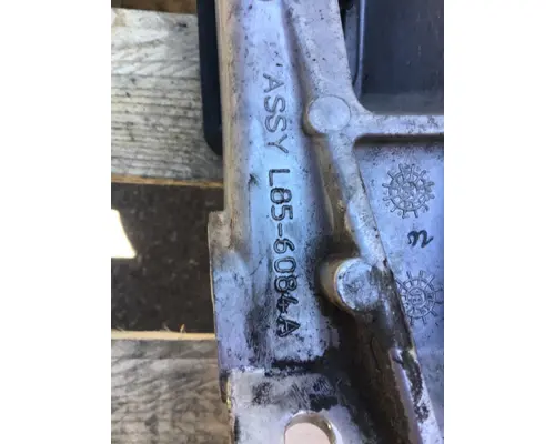 PETERBILT 579 HOOD BRACKET