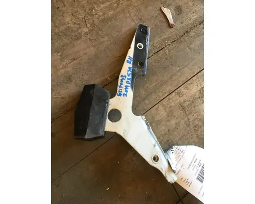 PETERBILT 579 HOOD BRACKET