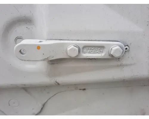 PETERBILT 579 HOOD BRACKET