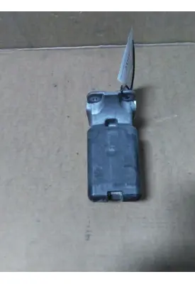 PETERBILT 579 HOOD BRACKET