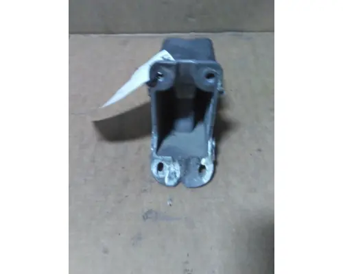 PETERBILT 579 HOOD BRACKET
