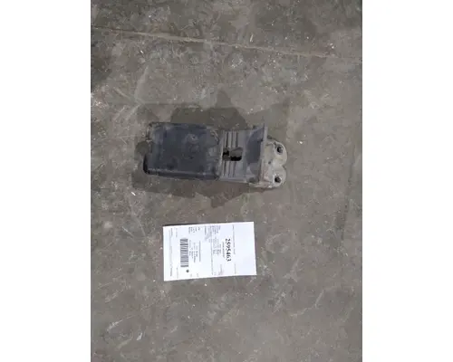 PETERBILT 579 HOOD BRACKET