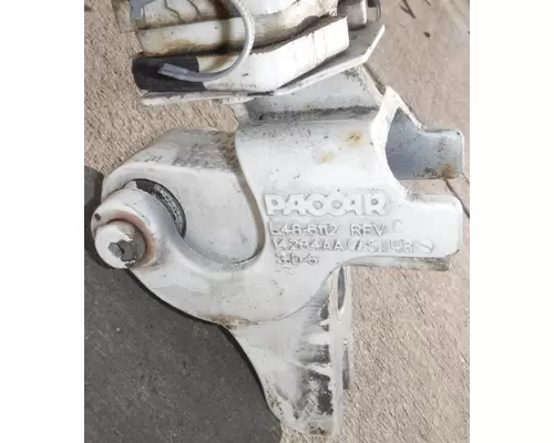 PETERBILT 579 HOOD HINGE