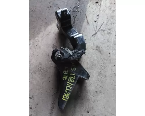 PETERBILT 579 HOOD HINGE