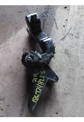 PETERBILT 579 HOOD HINGE