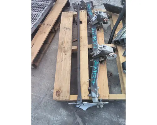 PETERBILT 579 HOOD HINGE