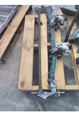 PETERBILT 579 HOOD HINGE