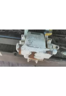 PETERBILT 579 HOOD HINGE