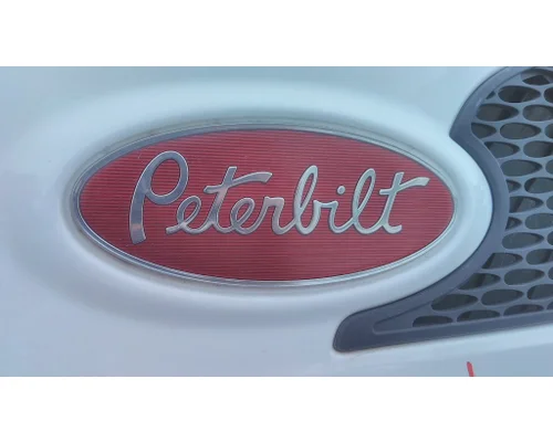 PETERBILT 579 HOOD ORNAMENT