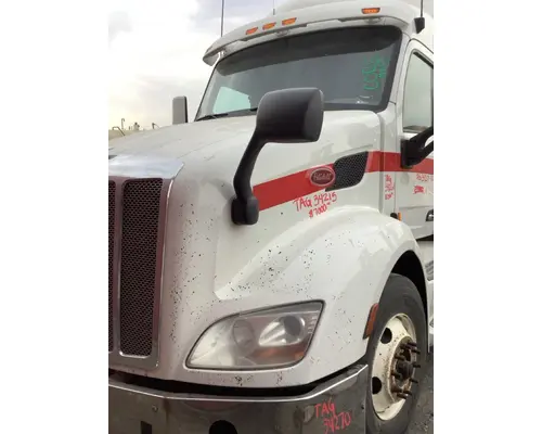 PETERBILT 579 HOOD