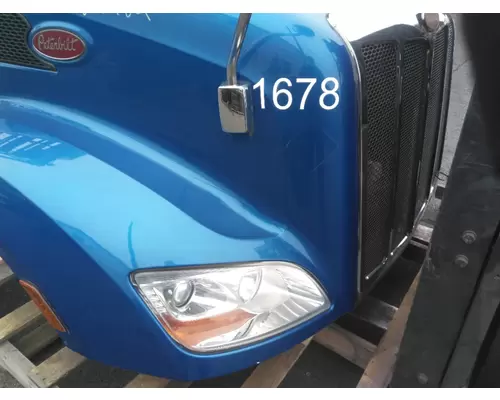 PETERBILT 579 HOOD