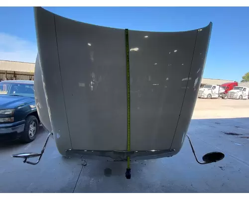 PETERBILT 579 HOOD