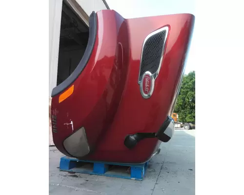 PETERBILT 579 HOOD