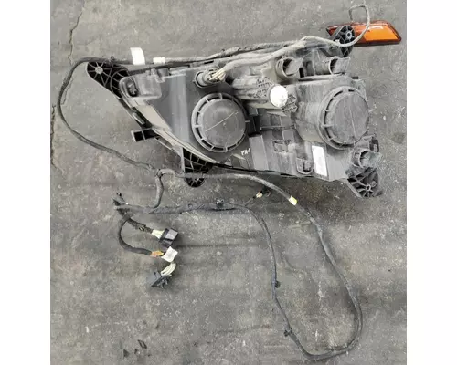 PETERBILT 579 Headlamp Assembly