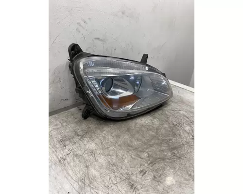 PETERBILT 579 Headlight