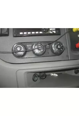 PETERBILT 579 Heater / AC Control