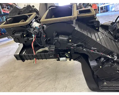 PETERBILT 579 Heater or Air Conditioner Parts, Misc.