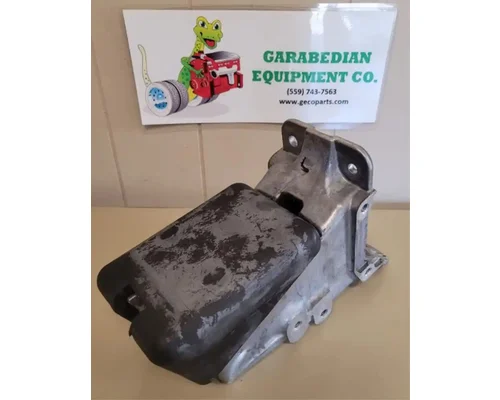 PETERBILT 579 Hood Support