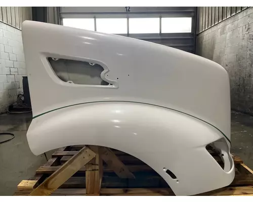 PETERBILT 579 Hood