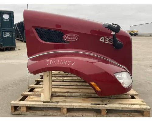 PETERBILT 579 Hood