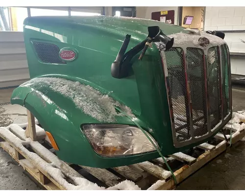 PETERBILT 579 Hood