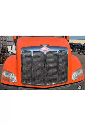 PETERBILT 579 Hood