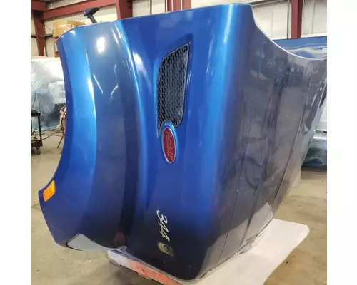 PETERBILT 579 Hood