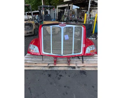 PETERBILT 579 Hood