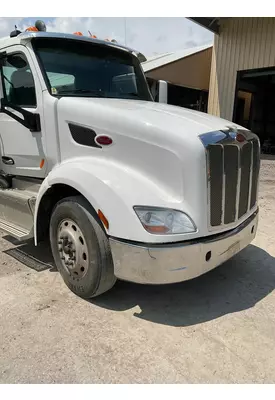 PETERBILT 579 Hood